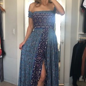 LF - Three Days Off Shoulder Sleeves Maxi Dress